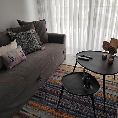 The Cozy Seaside Apartment Nafpaktos Bagian luar foto